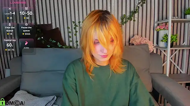 Snapshot of Little_Chips chatting on 02-22-26, 05:25 Little Chips online show from 02-22-26, 05:25