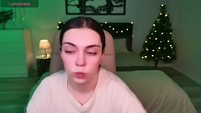 DaniellaLovely online show from 12-19-25, 11:01