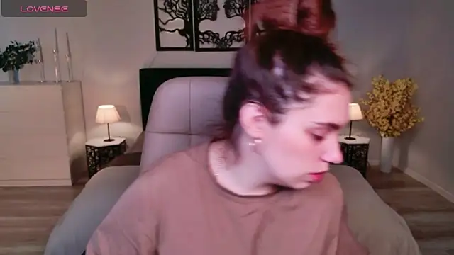 DaniellaLovely online show from 11-15-25, 10:52