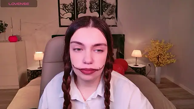 DaniellaLovely online show from 10-31-25, 11:18