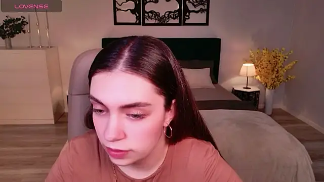 DaniellaLovely online show from 12-14-25, 11:05