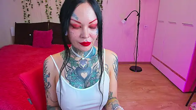 Megan Black Moon online show from 11-01-25, 09:47