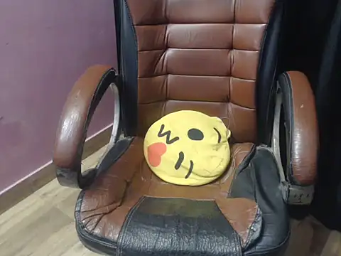 cutie-pie8 online show from 01-12-25, 10:45