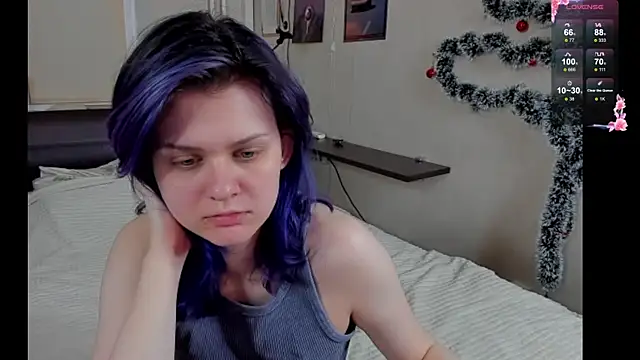 Snapshot of JulieTaylors chatting on 07-17-26, 10:07 JulieTaylors online show from 07-17-26, 10:07
