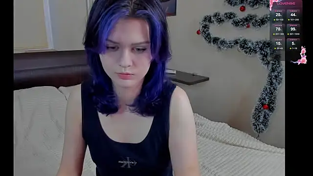 Snapshot of JulieTaylors chatting on 07-10-26, 09:26 JulieTaylors online show from 07-10-26, 09:26