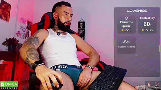 Snapshot of Diilanhott chatting on 03-20-26, 11:17 Diilanhott online show from 03-20-26, 11:17