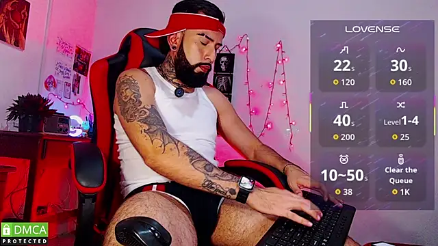 Snapshot of Diilanhott chatting on 03-12-26, 10:14 Diilanhott online show from 03-12-26, 10:14