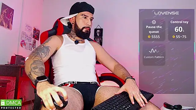 Snapshot of Diilanhott chatting on 04-06-26, 11:06 Diilanhott online show from 04-06-26, 11:06