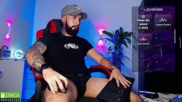 Snapshot of Diilanhott chatting on 05-25-26, 11:58 Diilanhott online show from 05-25-26, 11:58