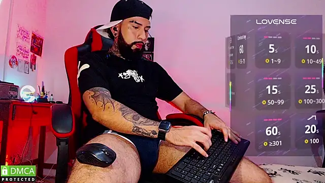 Snapshot of Diilanhott chatting on 03-28-26, 10:22 Diilanhott online show from 03-28-26, 10:22