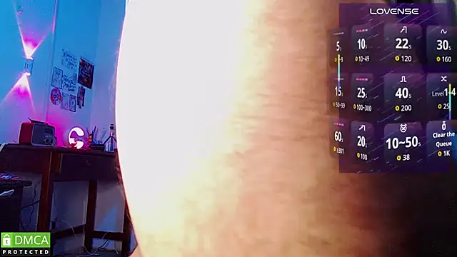 Snapshot of Diilanhott chatting on 04-19-26, 10:34 Diilanhott online show from 04-19-26, 10:34