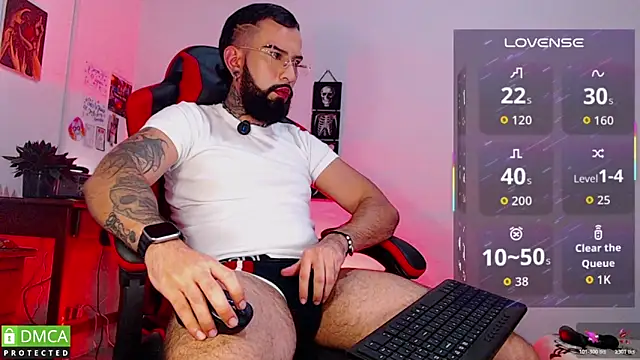 Snapshot of Diilanhott chatting on 03-24-26, 12:21 Diilanhott online show from 03-24-26, 12:21