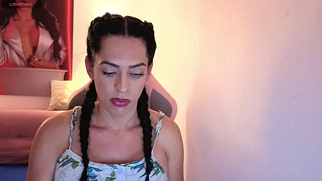 vittorialombardi   online show from 11-07-25, 11:30