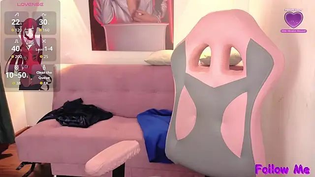 vittorialombardi   online show from 10-25-25, 08:13