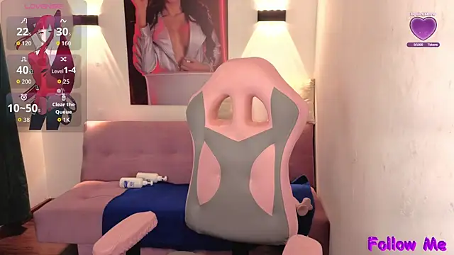 vittorialombardi   online show from 11-13-25, 08:07