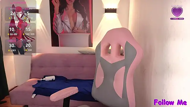 vittorialombardi   online show from 10-26-25, 07:31