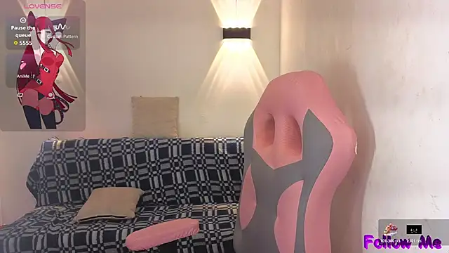 vittorialombardi   online show from 02-18-26, 07:17