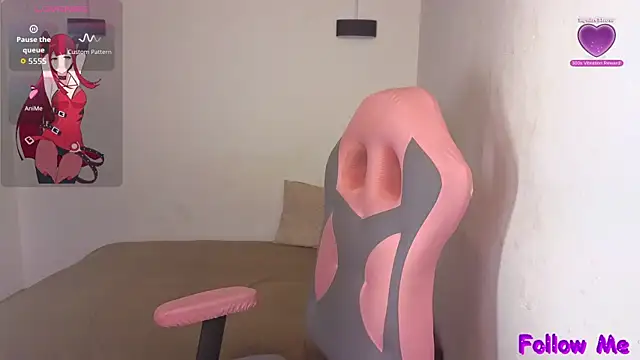 vittorialombardi   online show from 12-21-25, 07:54