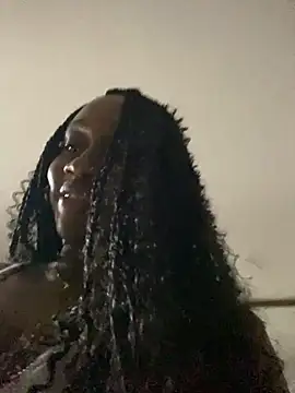 EscorpiLeoncita online show from 04-17-26, 05:10