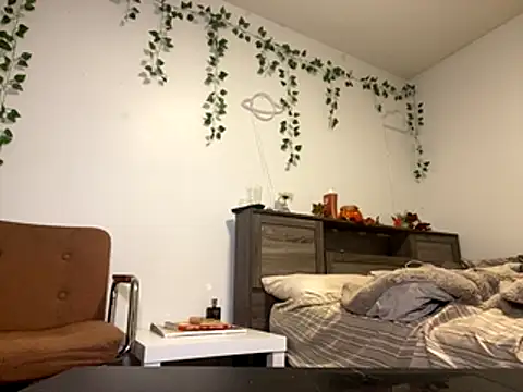 Kittyymaze1 online show from 10-16-25, 12:35