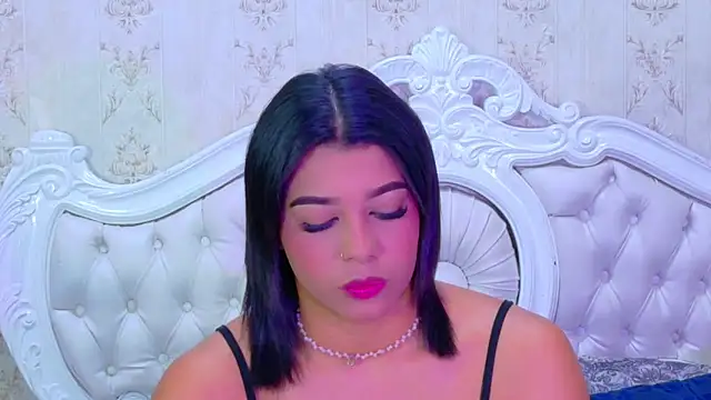 TiaraRosse online show from 11-14-25, 12:20