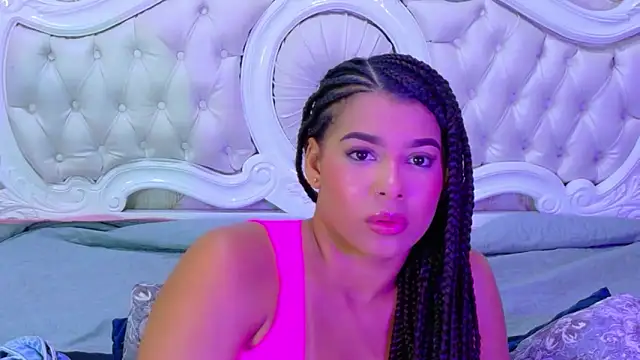 TiaraRosse online show from 12-19-25, 02:30