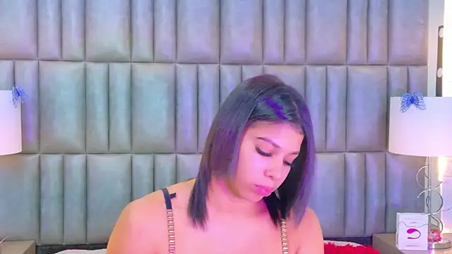 TiaraRosse online show from 02-17-26, 12:24