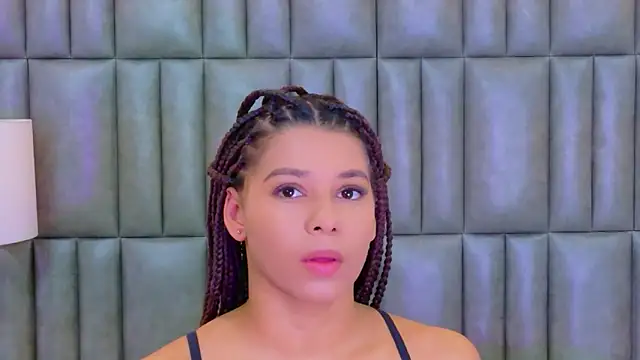 TiaraRosse online show from 02-05-26, 04:08