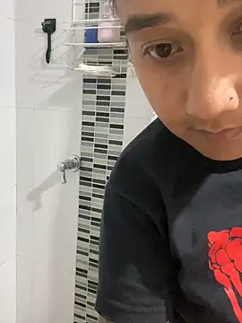 Snapshot of Cafeziitha02 chatting on 10-15-25, 06:16 Cafeziitha02 online show from 10-15-25, 06:16