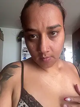 Cafeziitha02 online show from 12-01-25, 06:31