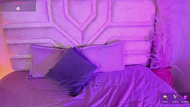 Rebeca Williams  online show from 11-11-25, 11:42