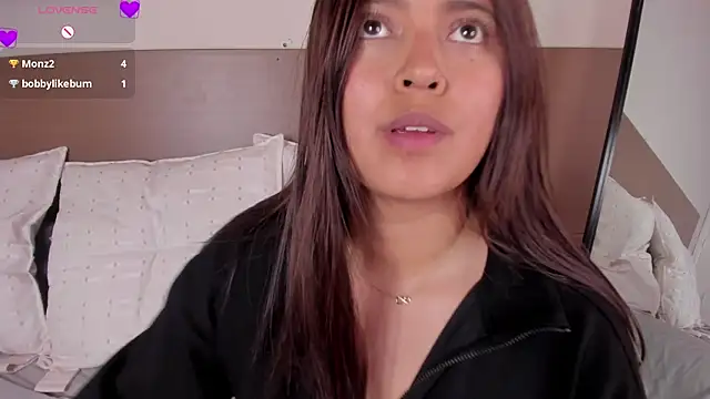 Rebeca Williams  online show from 06-03-26, 02:33