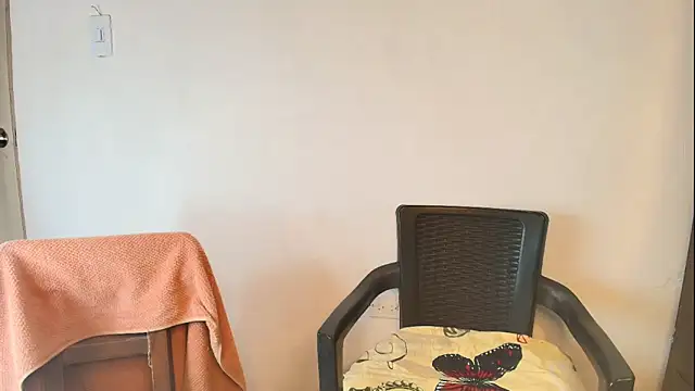 Oh Tique online show from 10-30-25, 04:59