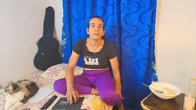 Oh Tique online show from 11-30-25, 01:45