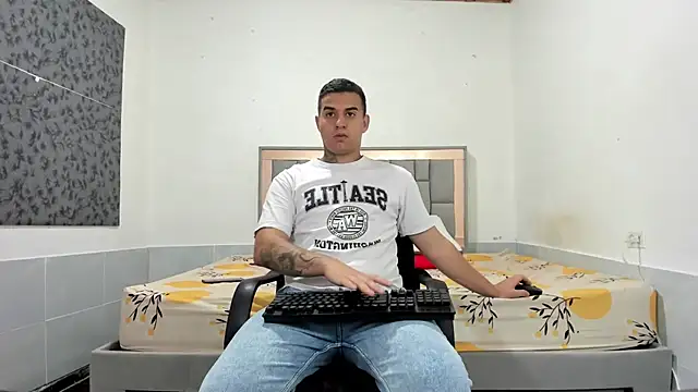 simookeler online show from 11-26-25, 10:54