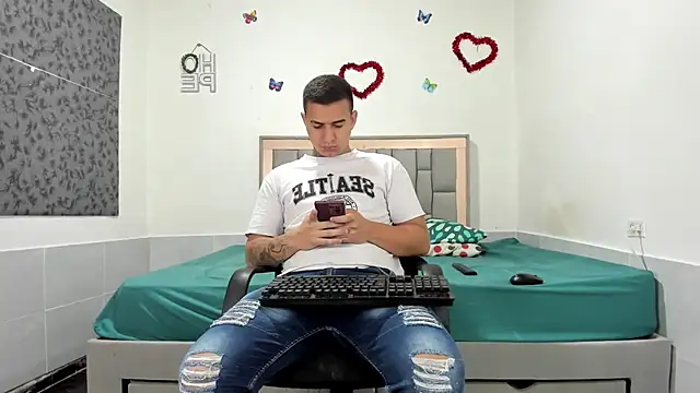 simookeler online show from 10-18-25, 05:26