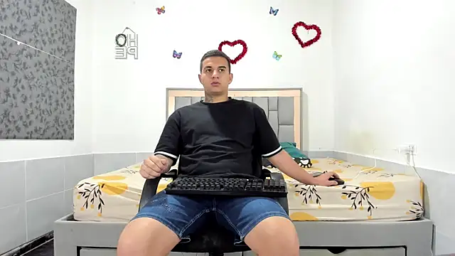 simookeler online show from 10-21-25, 03:06