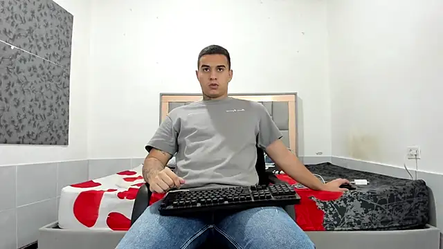 Snapshot of simookeler chatting on 02-22-26, 03:42 simookeler online show from 02-22-26, 03:42