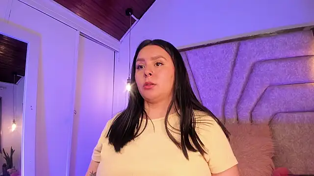 EmaJames25 online show from 11-21-25, 07:24