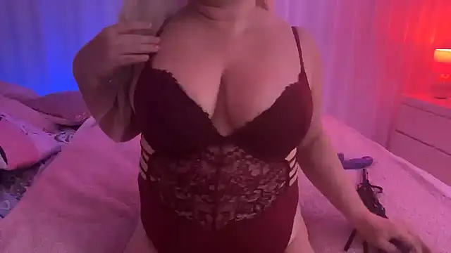 Snapshot of Missannalova chatting on 12-21-24, 09:33 Missannalova online show from 12-21-24, 09:33