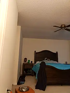 Snapshot of Bigtater1999 chatting on 01-11-26, 07:43 Bigtater1999 online show from 01-11-26, 07:43