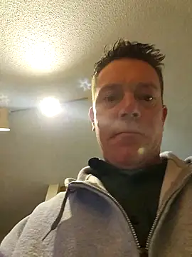 Snapshot of Bigtater1999 chatting on 02-04-26, 10:27 Bigtater1999 online show from 02-04-26, 10:27