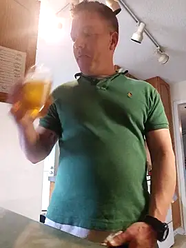 Bigtater1999 online show from 03-05-26, 09:54