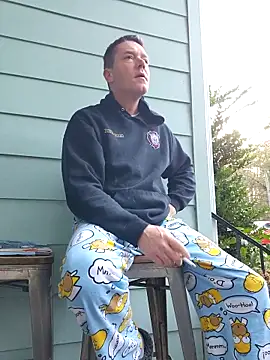 Snapshot of Bigtater1999 chatting on 11-16-25, 01:16 Bigtater1999 online show from 11-16-25, 01:16