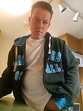 Snapshot of Bigtater1999 chatting on 02-17-26, 01:14 Bigtater1999 online show from 02-17-26, 01:14