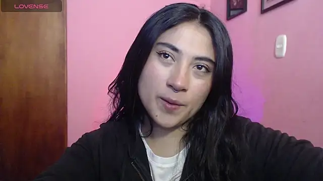 bunnyemilyrose36 online show from 11-05-25, 02:20