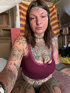 lizzardqueeen online show from 07-27-26, 01:29