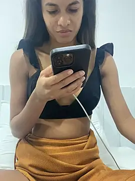 Gaby pinheirO online show from 03-18-25, 12:51