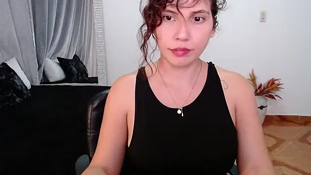 Snapshot of Sigrid- chatting on 02-02-25, 12:19 Sigrid- online show from 02-02-25, 12:19