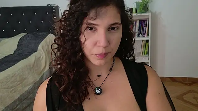 Snapshot of Sigrid- chatting on 05-03-26, 11:52 Sigrid- online show from 05-03-26, 11:52